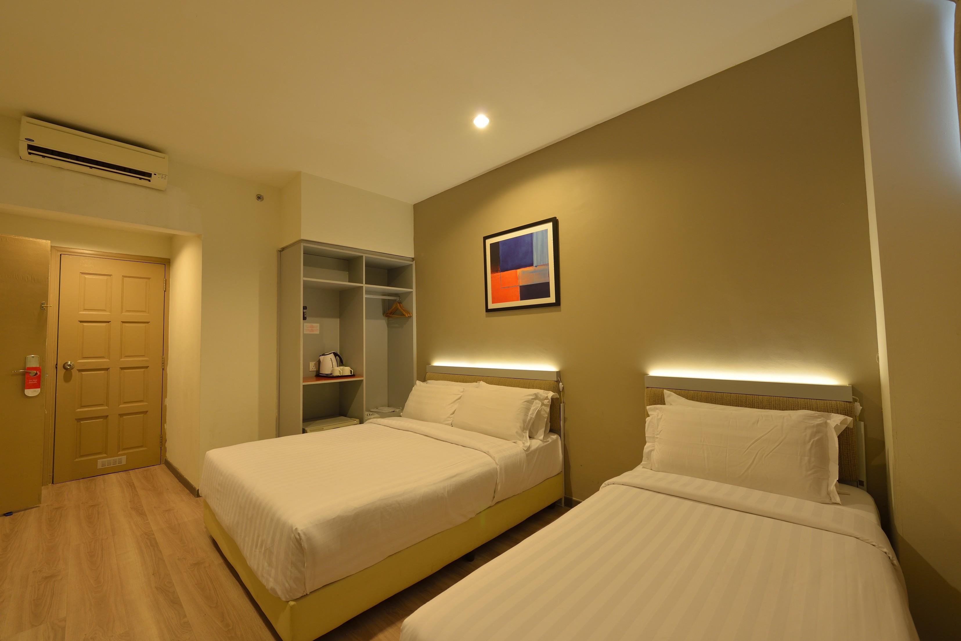 Abell Hotel Kuching Extérieur photo