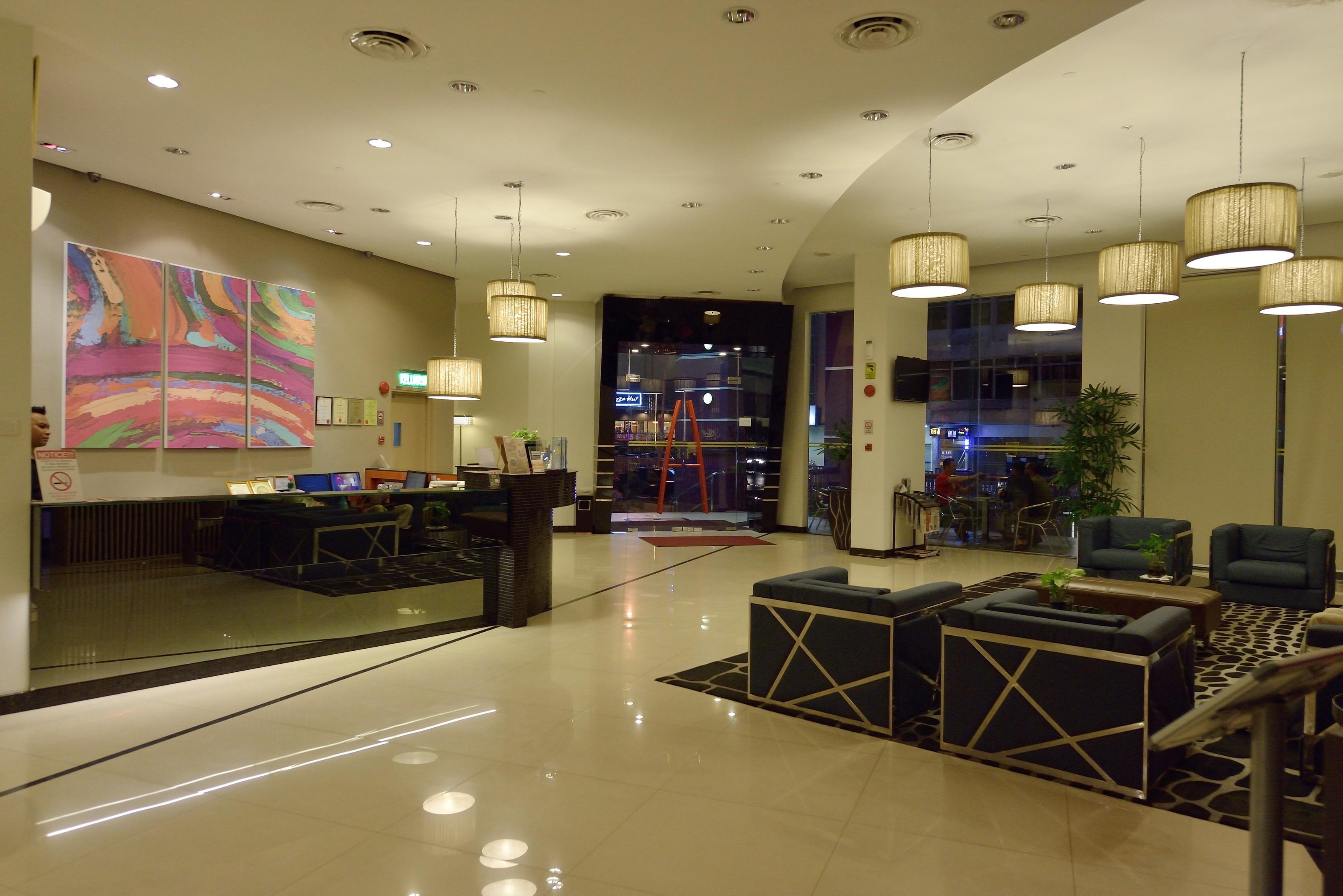Abell Hotel Kuching Extérieur photo