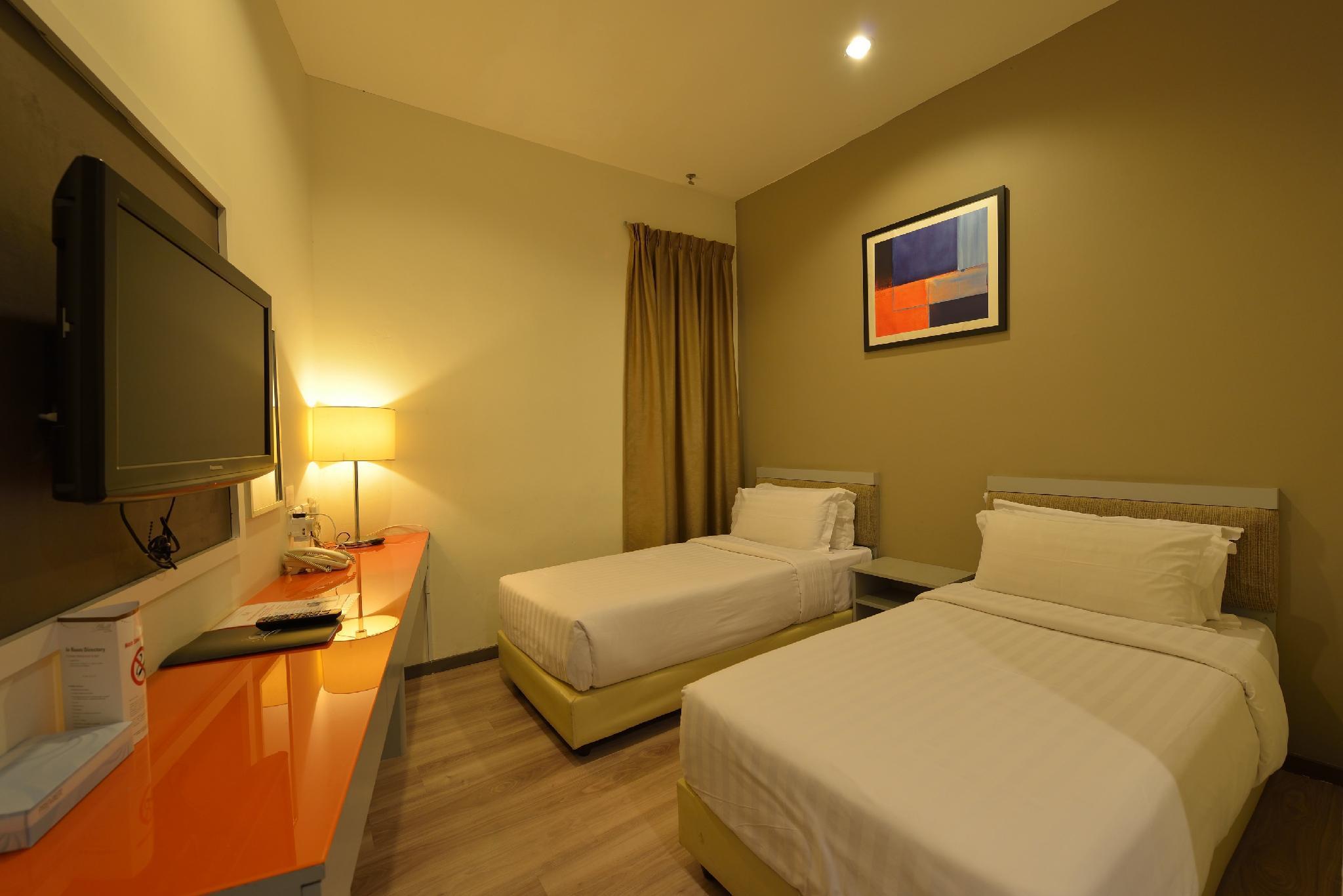 Abell Hotel Kuching Extérieur photo